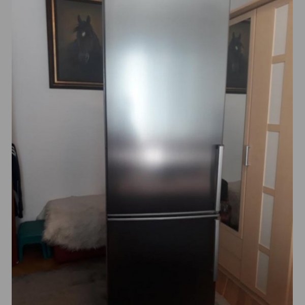 Volně stojící chladnička s mrazákem Bosch